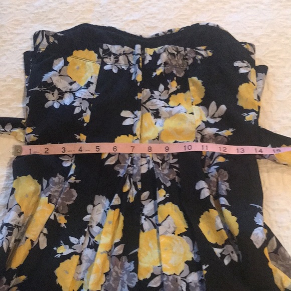 Adorable stapless summer dress. - Picture 14 of 15